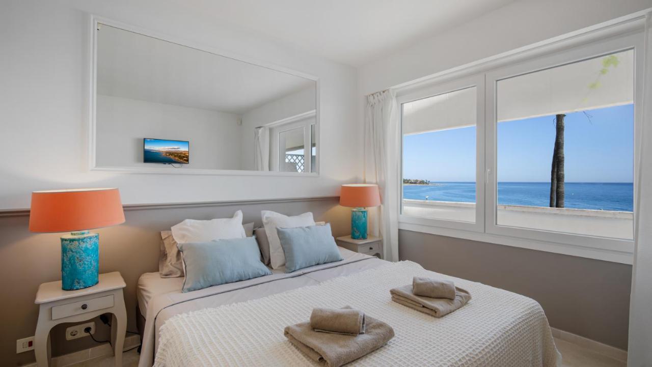 Beach-Line Apartment With 3 Bedrooms In Estepona Zewnętrze zdjęcie