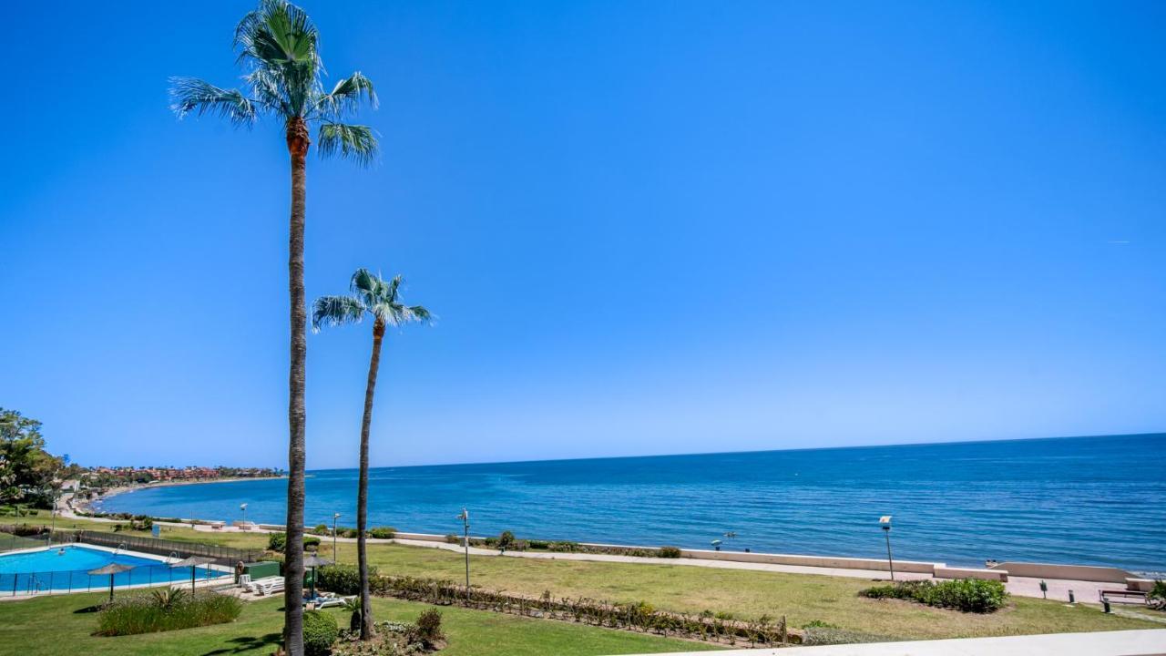 Beach-Line Apartment With 3 Bedrooms In Estepona Zewnętrze zdjęcie
