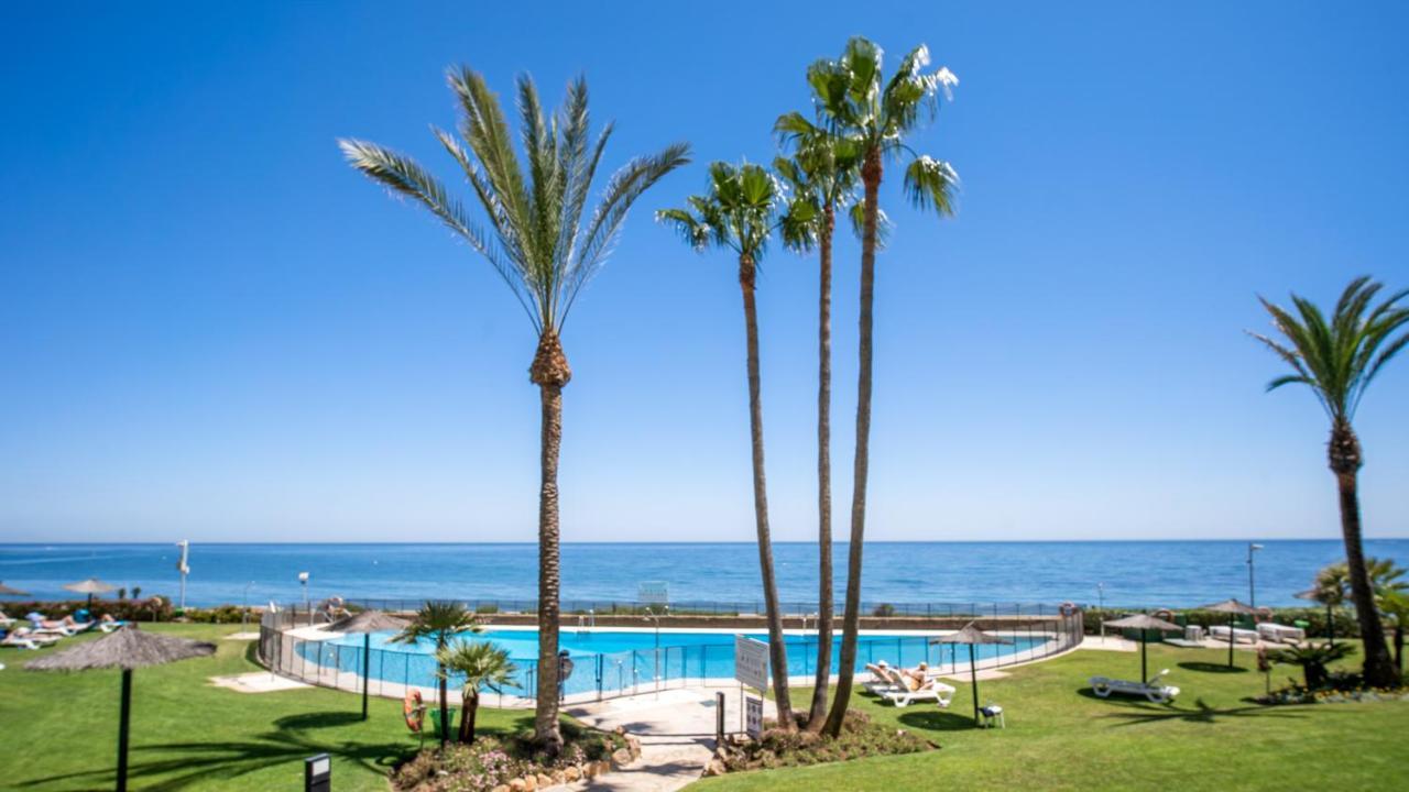 Beach-Line Apartment With 3 Bedrooms In Estepona Zewnętrze zdjęcie